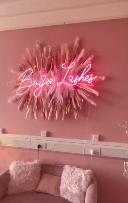 salon & beauty neon sign case studies lash salon neon sign branding Boujee Lashes LED neon pink wall feature beauty studio interior display