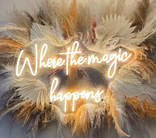 Neon Sign Ideas for Bobo Blossoms who specialise in dried flower displays