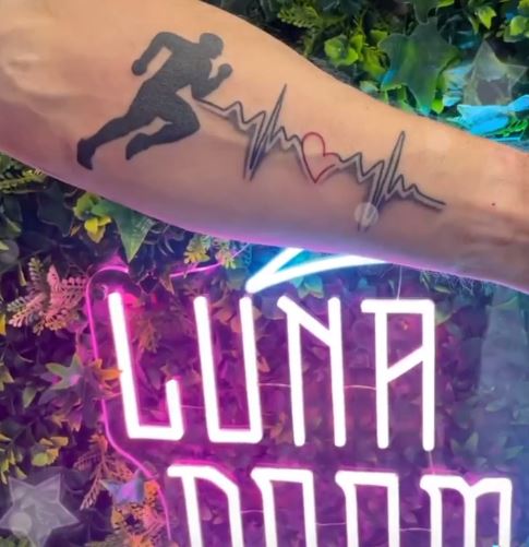 Neon sign ideas for Luna Doom made us over the moon